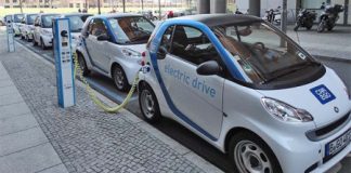 Schio, il parcheggio agevolato per le auto elettriche e ibride diventa definitivo