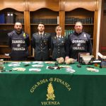 Traffico stupefacenti, la Tenenza della Guardia di Finanza di Asiago effettua tre arresti con l’operazione “Gruppo d’acquisto”