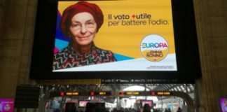 Ventimila firme erano troppe, Il Fatto: ma ora la campagna di +Europa è faraonica