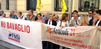 I “sotto-reporter” da poltrona, Il Fatto: zero verifiche e pochi soldi. Consiglio d’Europa: “notizie basate su comunicati stampa o social, inchieste addio?