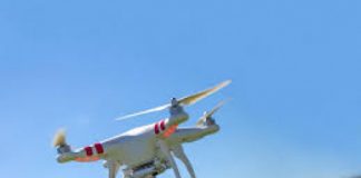 Arzignano, un corso per insegnare ai ragazzi a far volare un drone ultraleggero in totale sicurezza