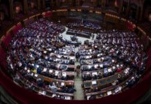 Dalle bollette del gas ai vitalizi, la fantasia “anticasta” al potere alle Camere: centinaia di milioni anche ai dipendenti