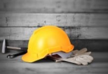 Ieri è morto un lavoratore a Marghera, schiacciato da un mezzo pesante, oggi due a Crotone, sette anni fa Raffaele Sorgato a Schio