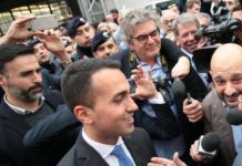 Tra un bicchiere e l’altro a Vinitaly un Di Maio, il “vicentino” Giuseppe, incontra il parente doc, Luigi… espresso dal popolo però