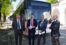 Trasporto pubblico a Vicenza, presentati 5 nuovi autobus urbani e 2 dei 7 minibus da 22 posti per il servizio a chiamata Peri-metrò