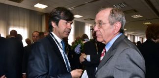 Cinque miliardi di ? in più ricevuti da Intesa Sanpaolo per BPVi e Veneto Banca: ne riservi due per chiudere la partita con i soci truffati