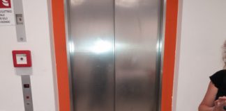 Front office via Torino, dipendente comunale bloccata nell’ascensore “fantasma”