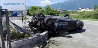 Fuoriuscita di strada e ribaltamento a Zanè