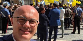 Vitalizi, Federico D’Incà esulta: “giornata storica, ora sotto con le pensioni d’oro”