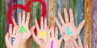 Famiglia, sen. Orietta Vanin (M5S): “il Ministro Fontana non agisca secondo propaganda e riconosca che la famiglia è una sola, quella in cui ci si ama”