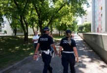 Via Allende, la polizia locale sanziona giovane per consumo di alcol e individua sostanza stupefacente