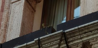 Messina novello Attila: fa appassire i fiori di palazzo Thiene a Vicenza come i risparmi dei soci BPVi e Veneto Banca recisi per Intesa da Padoan e non rivitalizzati da Tria