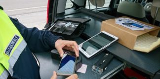 Bassano del Grappa, automobilista fermato durante la notte con patente falsa