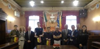 Schio, gli studenti scledensi campioni internazionali di robotica accolti in Municipio