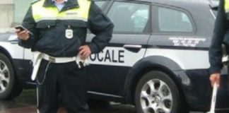 Sabato sera intenso per la pattuglia antidegrado: indiano in contromano, incidente con giovane drogato e addio portafoglio in ospedale