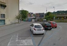 Il “pistolero” della pizzeria è tornato: panico tra i cittadini domenica pomeriggio in via Torino