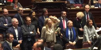 Riforma prescrizione, bagarre in Parlamento. La domanda di Pierantonio Zanettin al premier Conte