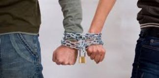 La psicologa Nicoletta Alessi spiega cosa succede in una donna che soffre di dipendenza affettiva