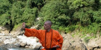 Ciambetti accoglie in Consiglio regionale delegazione di Monaci Guerrieri cinesi