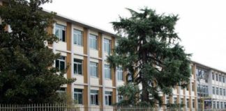 Trentunenne francese vagava in stato confusionale di fronte all’Itis Rossi: dopo lunghe traversie è stato identificato e affidato alla famiglia