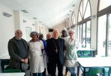 Il Vescovo di Vicenza Pizziol pranza alla Caritas con i senza fissa dimora