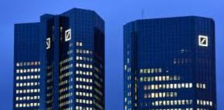 Clamoroso su Il Sole 24 Ore: Deutsche Bank perquisita per riciclaggio miliardario, il titolo cade. In Usa fari anche su Bank of America e JP Morgan