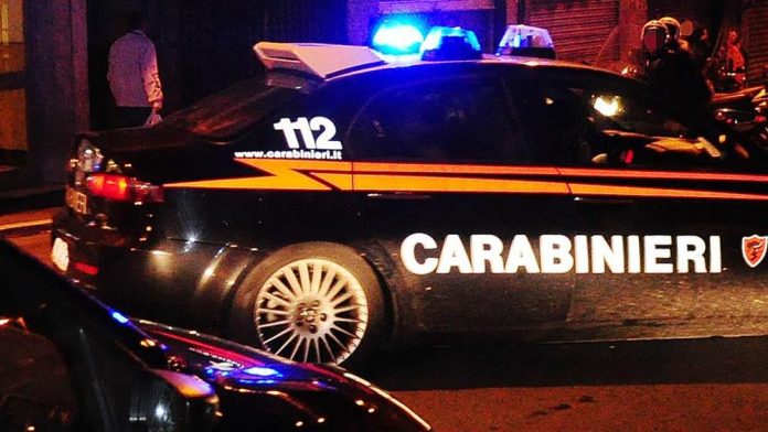 Carabinieri del nucleo radio mobile in azione