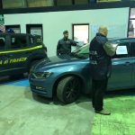 Commercialista intesta l’auto all’amica rumena per sottrarsi al pagamento di 80 mila euro di tasse