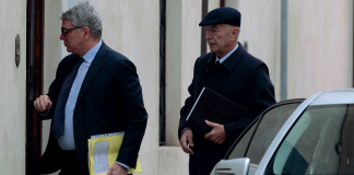 Che fine ha fatto Zonin? Linkiesta ripercorre le “tappe” dell’ex “Re” di Vicenza e della BPVi Coviello sempre sotto attacco da parte di Zonin (nella foto con avv. Enrico Ambrosetti)