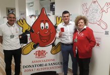 Donazione di sangue di Erik Pretto (Lega): un gesto che fa bene, ringrazio Avis e Fidas Erik Pretto fa una donazione di sangue alla Fidas di Thiene