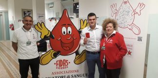 Donazione di sangue di Erik Pretto (Lega): un gesto che fa bene, ringrazio Avis e Fidas Erik Pretto fa una donazione di sangue alla Fidas di Thiene