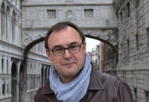 Marino Smiderle, pentito: “mercato opaco, per non dire truffaldino” delle banche venete… Marino Smiderle nella foto del suo profilo Twitter davanti al ponte dei Sospiri di Venezia