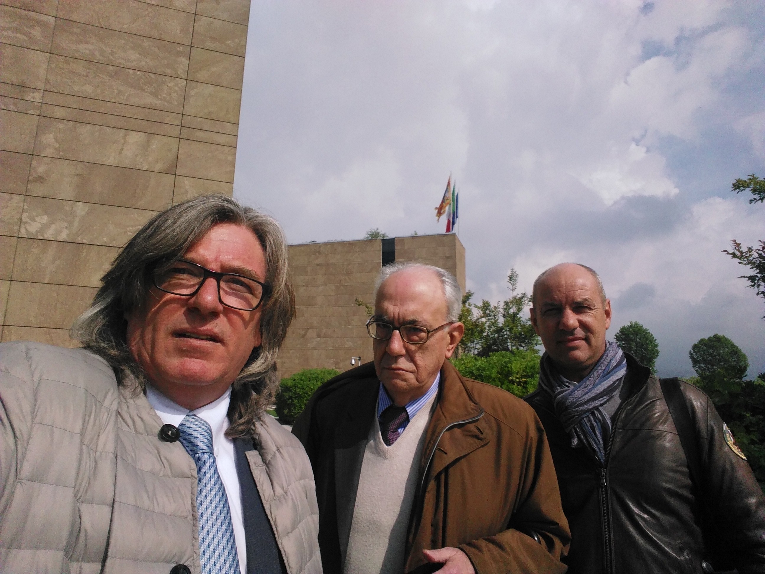 Ex banche venete e Fir. Patrizio Miatello, Rodolfo Bettiol e Loris Mazzon: protagonisti della nascita del FIR (Fondo Indennizzi risparmiatori) Ex banche venete e Fir. Patrizio Miatello, Rodolfo Bettiol e Loris Mazzon: protagonisti della nascita del FIR (Fondo Indennizzi risparmiatori)