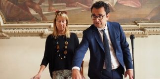 Rucco muto, “canta” per lui Soprana: per Mondomostre in 15.000 a Il Trionfo del colore Rucco e Soprana