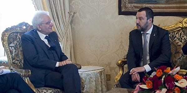 Sergio Mattarella e Matteo Salvini