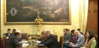 Achille Campanile, il pendolo, un cugino al telefono e “la mano” di Bersani ai 5 Stelle