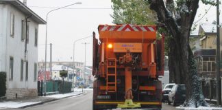 Leggera imbiancata in arrivo? Spargisale in strada martedì sera