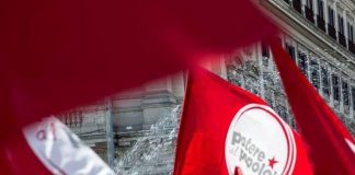 Cambiamenti climatici, “Potere al popolo!” in piazza il 23 febbraio Bandiere di Potere al popolo!