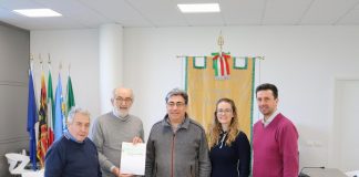 Duemila euro raccolti con il presepe di Antonio Scotton destinati alle due scuole materne di Mussolente