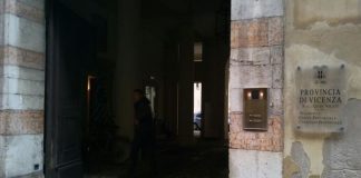 Vi.abilità, sit-in Cgil Cisl e Uil: protesta contro Provincia Vicenza