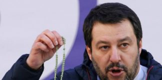 Scritte contro Salvini, Ciambetti: “si vuole fomentare clima di violenza” Salvini