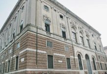 Palazzo Repeta da oggi messo in vendita da ex BPVi che lo acquistò da Bankitalia. Ma per Bene Banca… Palazzo Repeta a Vicenza ceduto da Banca d'Italia a BPVi (foto da Il Giornale di Vicenza)