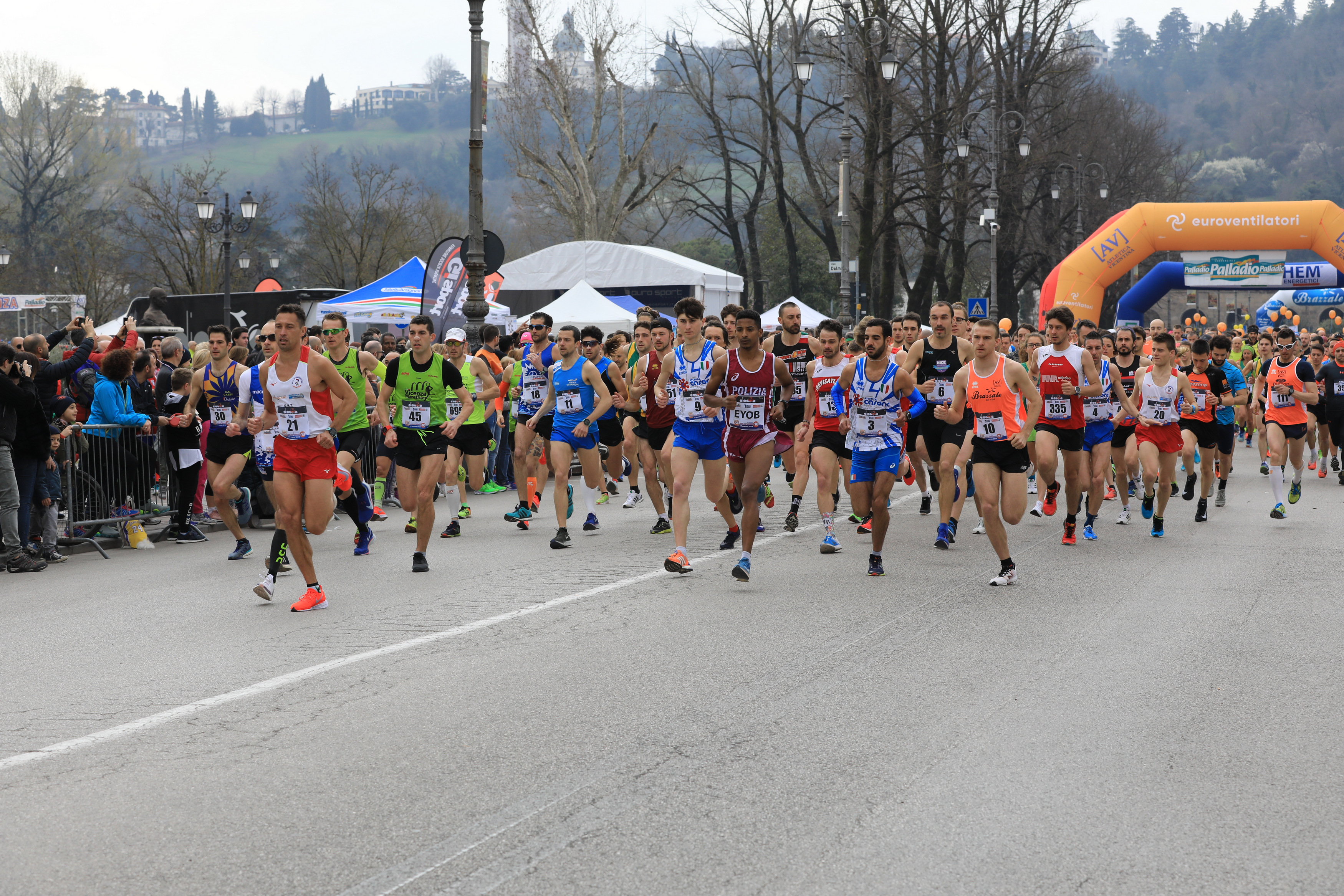 Stravicenza 10km 2019, partenza, foto Saccardo AV Run