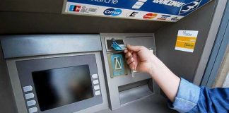 Esplosione a sportello Banca Intesa, un vicino allerta subito 112 e malviventi scappano Bancomat