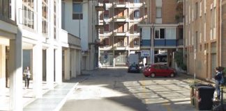 Immigrato irregolare cammina e si fuma “canna” in via Napoli: denunciato