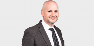 Simone Contro (M5S Veneto), via libera a Giovanni Manildo per regionali: “Una svolta progressista per la Regione, ora cambiamo rotta” Simone Contro, candidato alle europee 2019 per il M5S