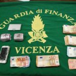 GdF di Vicenza: maxi sequestro di 45 kg di stupefacenti tra marijuana e hashish e 2 arresti in flagranza di reato GdF di Vicenza: sequestro di marjiuana e hashish (foto di archivio)