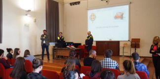 Polizia locale, lezione di educazione civica e stradale al liceo Pigafetta