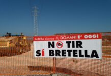 Bretella Albera, lavori fermi. Il Comitato scrive a Rucco, Signoriello e Zaia: “cantiere è chiuso”. E chiede assemblea Bretella dell'Albera striscione comitato