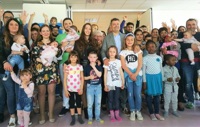 2019-05-27_5cebabc7cefd5_StarbeneinAziendafotodigruppo